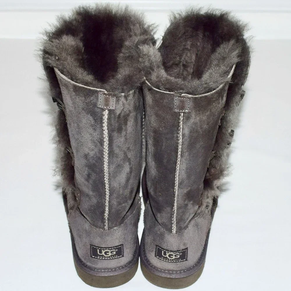 UGG Like New! Bailey Button Triplet Grey Sheepskin Boots - Size 5